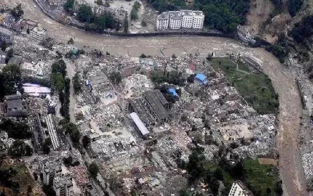 汶川地震死亡人数 汶川地震最惨烈照片