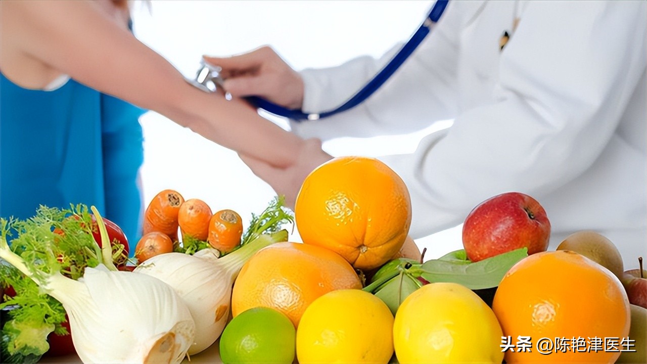 高血压七种食物千万不能碰 血压高最怕三种水果