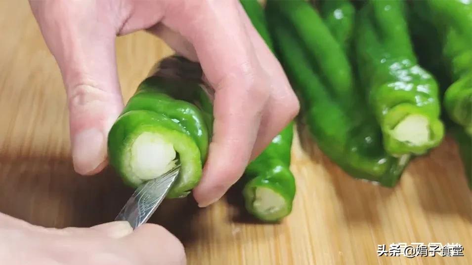 虎皮青椒的制作方法 最简单的虎皮青椒做法