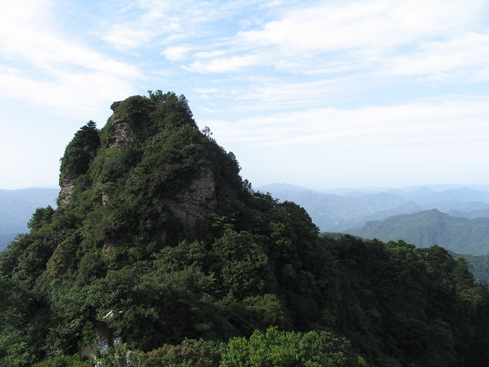 武当山在哪里哪个省 黄山在哪个省哪个市