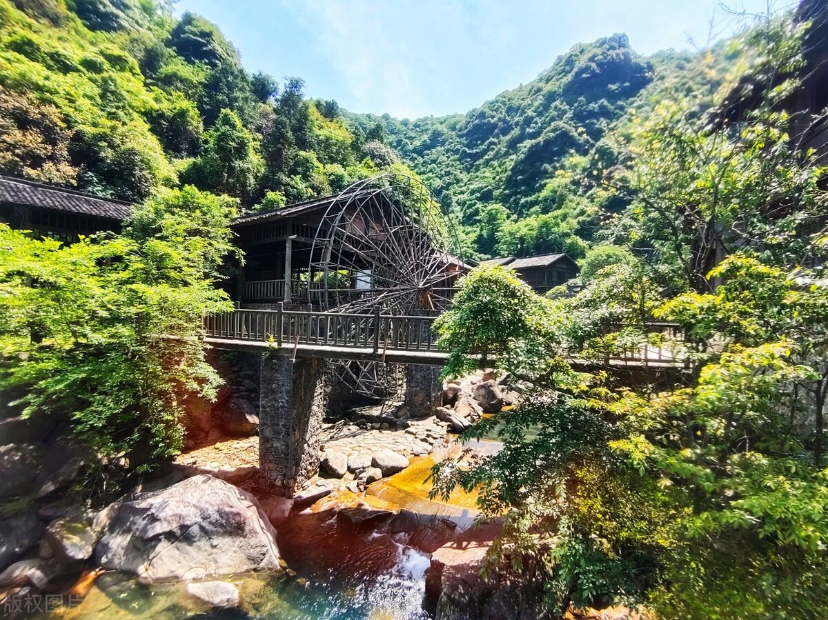 江西旅游必去十大景点 广西旅游必去十大景点排名