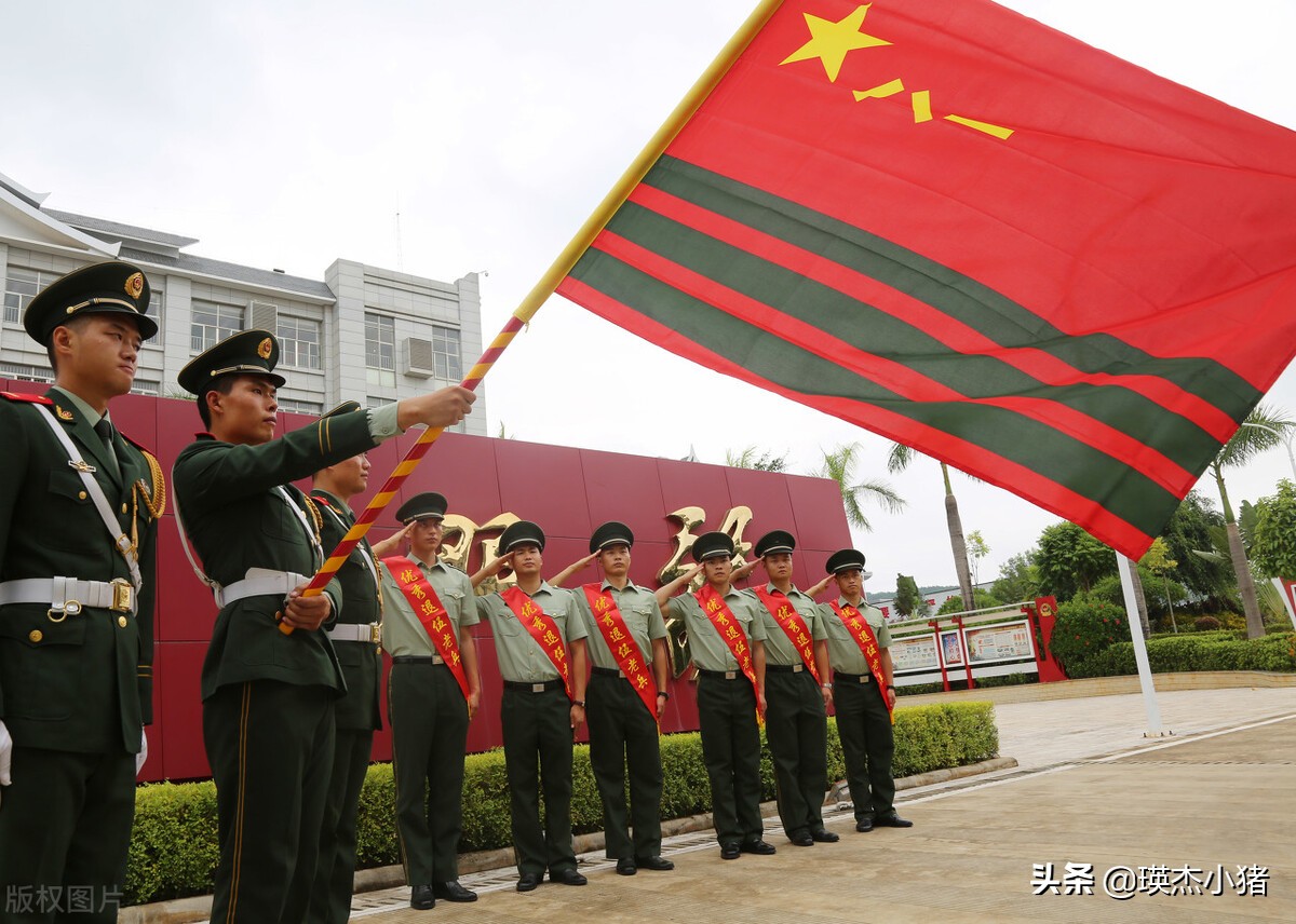 少校军衔是什么级别 少将军衔