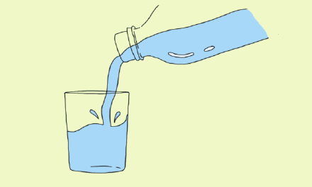 一天喝多少水 一天喝4升水会伤肾吗