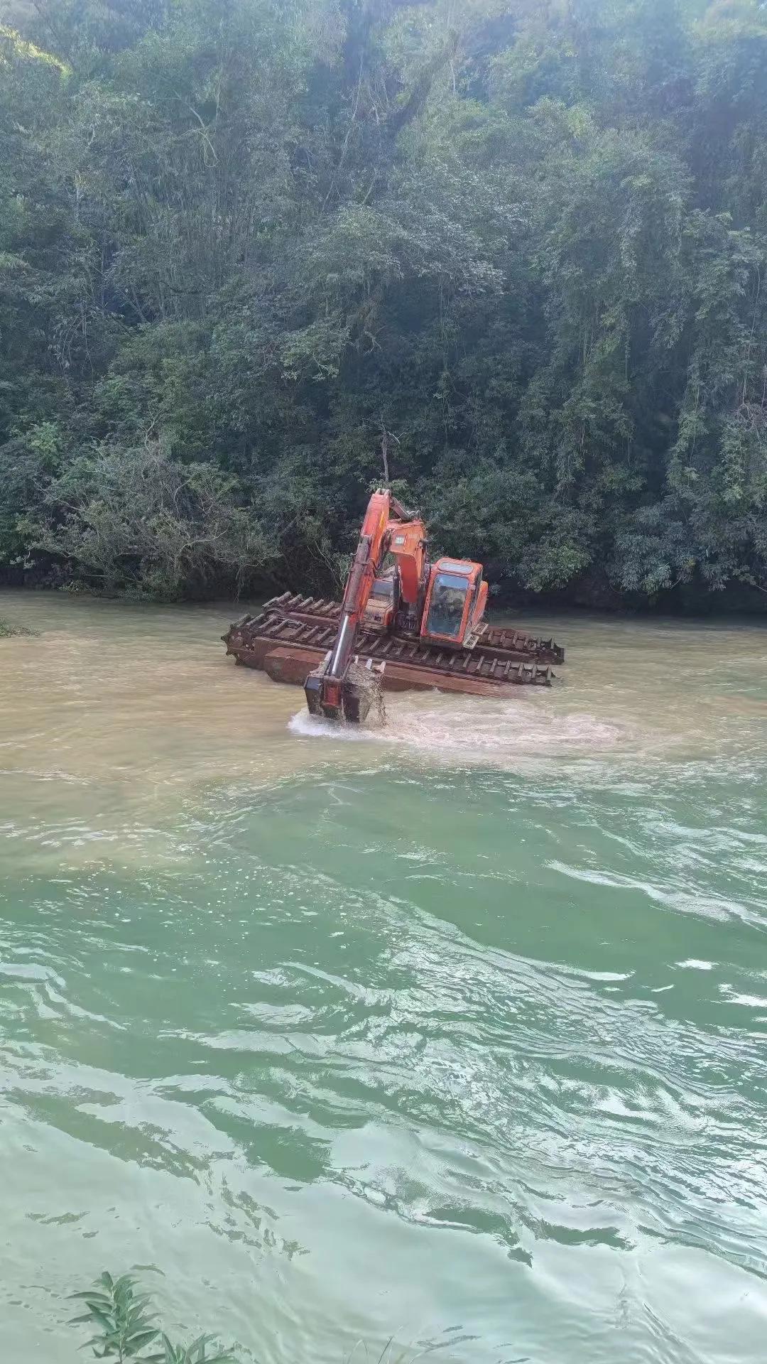 哪里租赁水陆挖掘机 水陆两用挖掘机价格