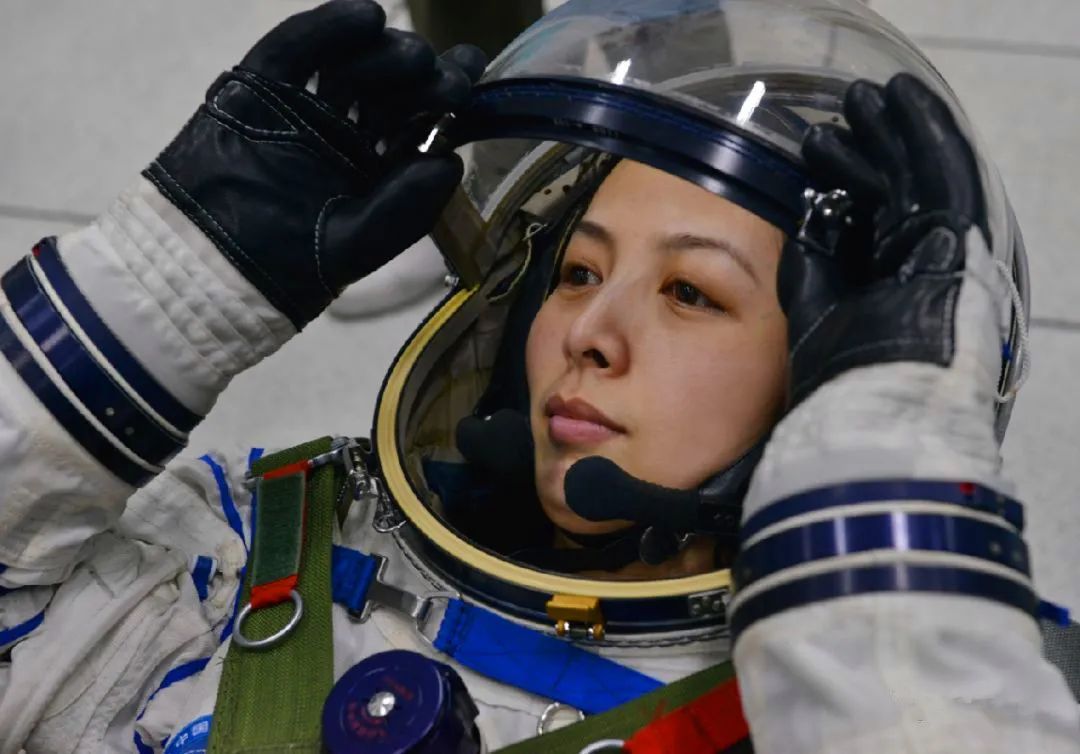 女宇航员刘洋身体哪里出现了 女宇航员刘洋的孩子