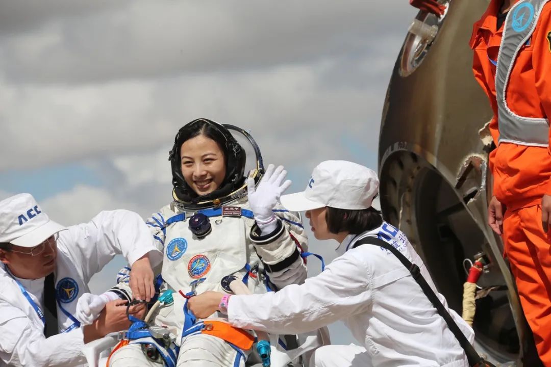 女宇航员刘洋身体哪里出现了 女宇航员刘洋的孩子