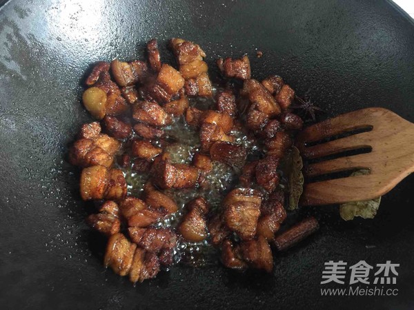 红烧肉怎么做好吃 红烧肉炖白菜的做法