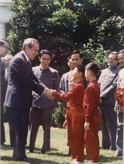 李连杰真实身份惊人 李连杰家庭背景惊人