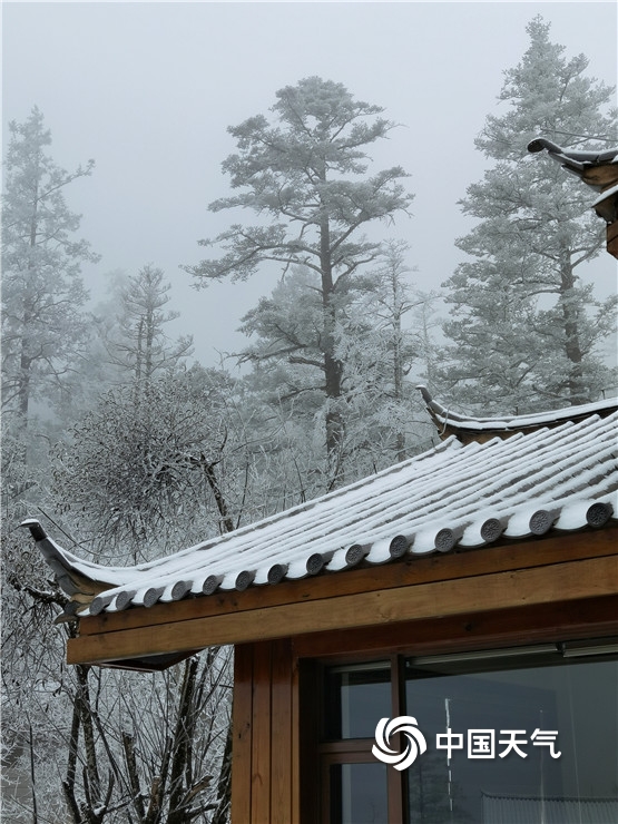 玉龙雪山天气 梅里雪山几月份去最好