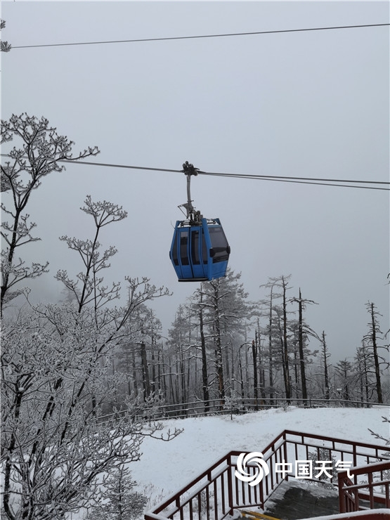 玉龙雪山天气 梅里雪山几月份去最好