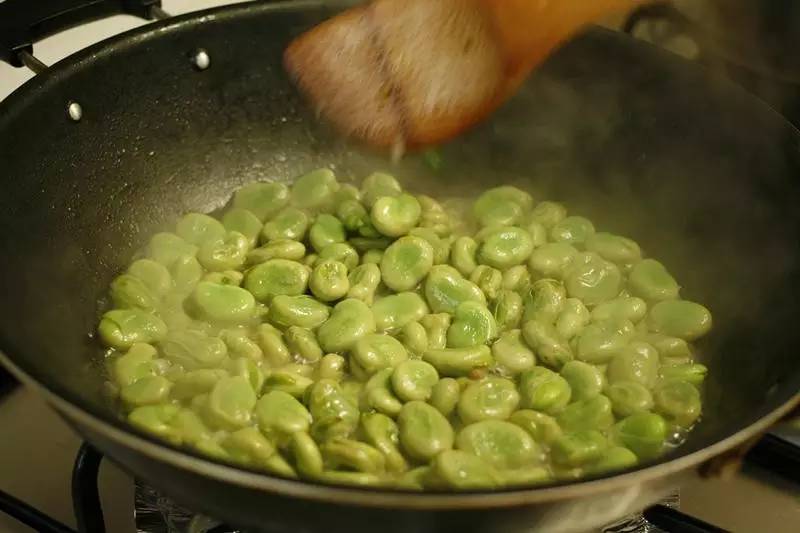 蚕豆的做法大全家常菜 炒新鲜蚕豆的做法