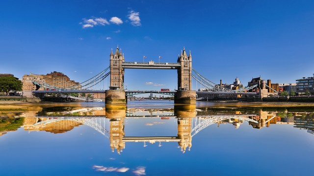 伦敦是哪个国家的首都 埃菲尔铁塔是哪国的