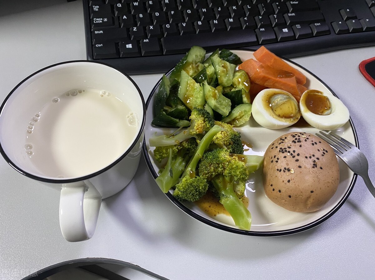 减脂餐食谱一日三餐 减肥食谱表格21天