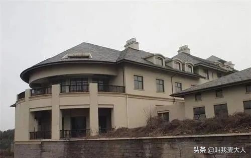 张艺谋的七个老婆 张艺谋11个老婆名字