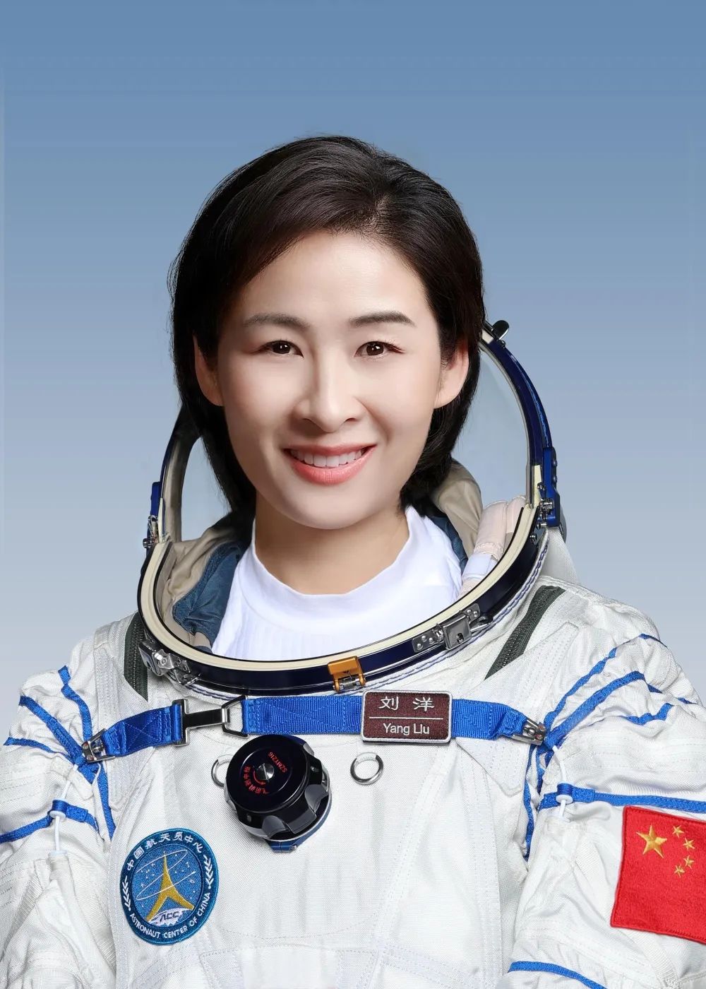中国女航天员 王亚平第一位女航天员