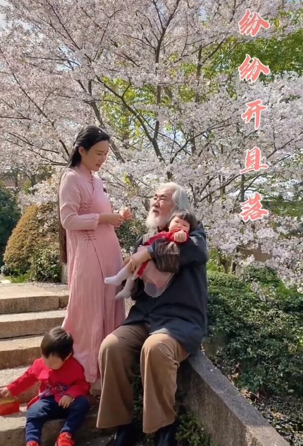 翁帆产下一子2019 翁帆一共结过几次婚