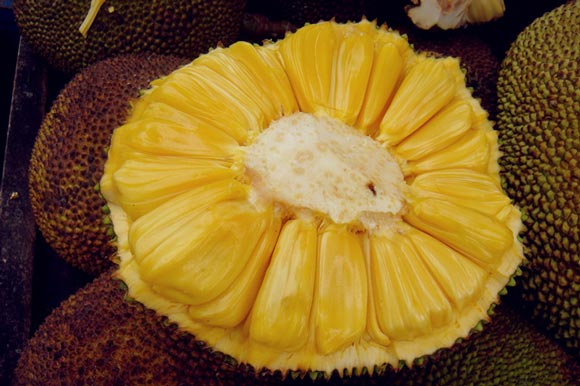菠萝蜜的核怎么吃 三种人不能吃菠萝蜜