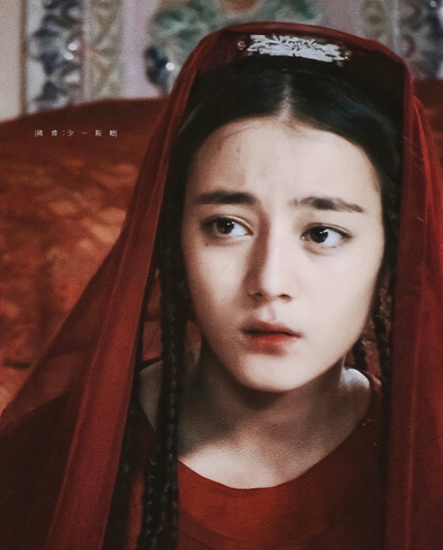 维吾尔族姑娘 