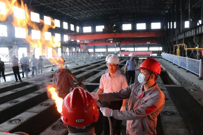 邹平市焦桥镇山东天阳炭素有限公司举行一期焙烧炉点火仪式
