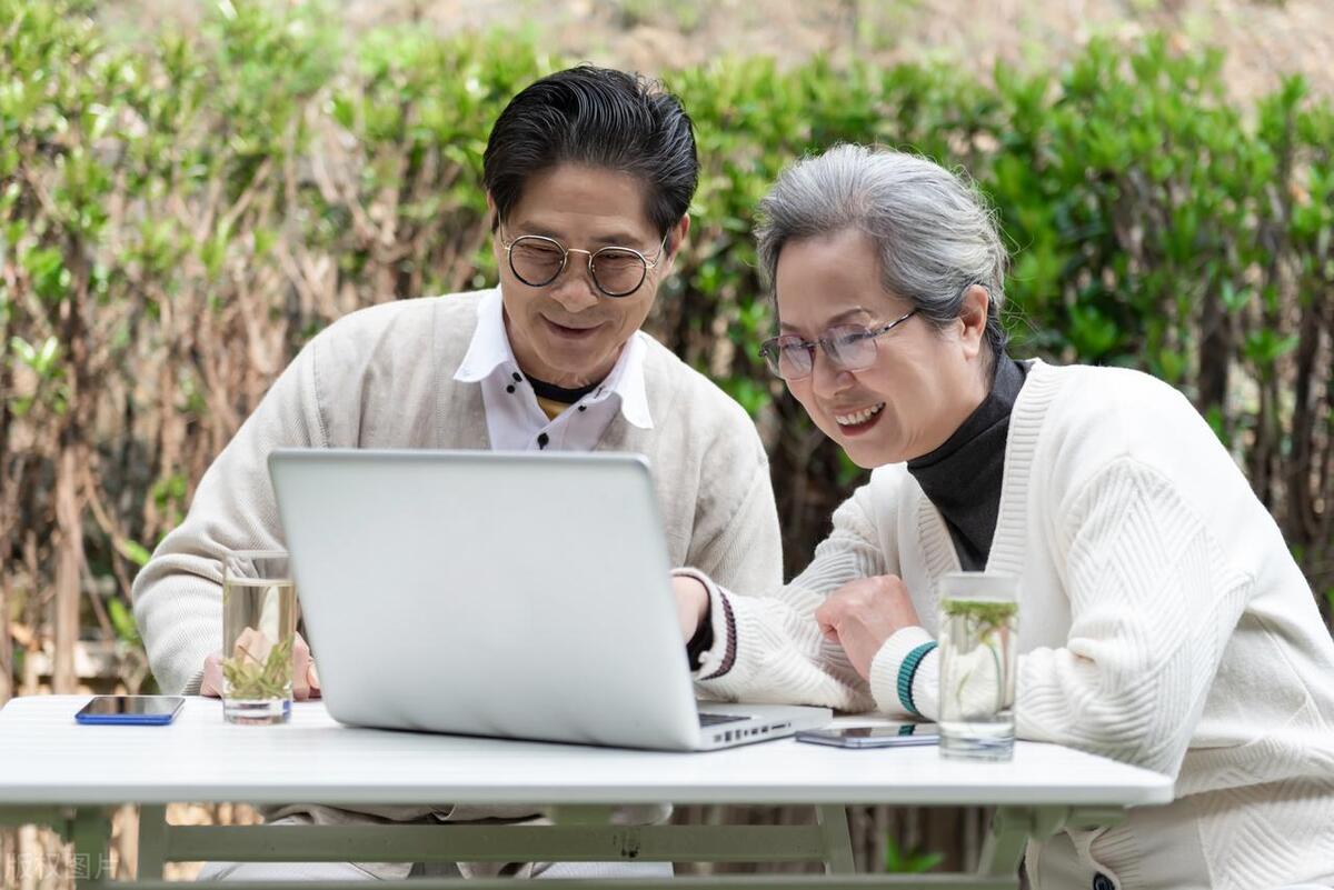 广东省退休人员人均养老金水平如何？2023年预计上涨多少？