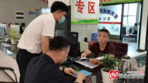 怀化工信百企行｜湖南展通通信科技有限公司：“保姆式”服务助企“加速跑”