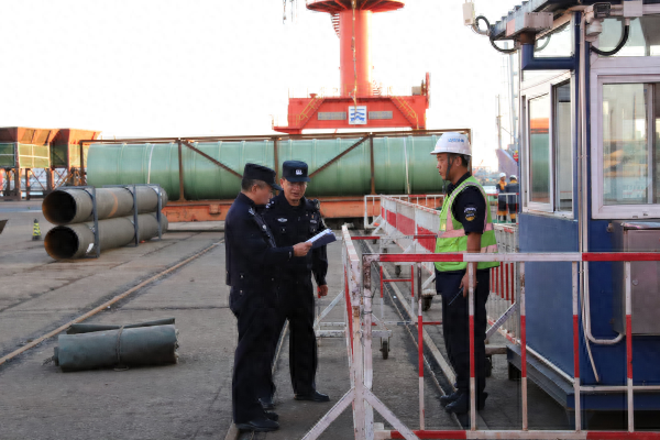 天津边检站助力477件国产冶炼设备出口“一带一路”国家