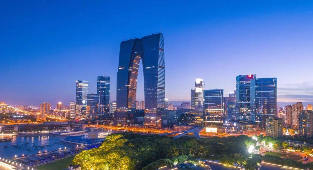 中国“最牛”的地级市，GDP2.4万亿碾压直辖市，如今升为特大城市