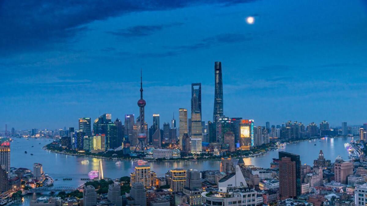 全国经济实力最强的30座城市：上海第1，武汉第9，西安第23