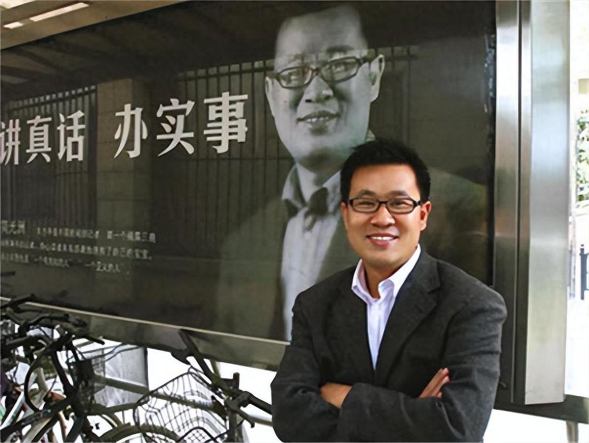 15年前，那个揭露“三鹿奶粉”的上海记者简光洲，如今怎么样了？