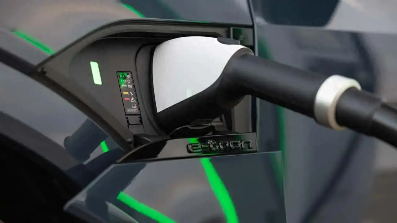 美国消费者报告：电动汽车可靠性远低于燃油汽车 特斯拉排名第14位