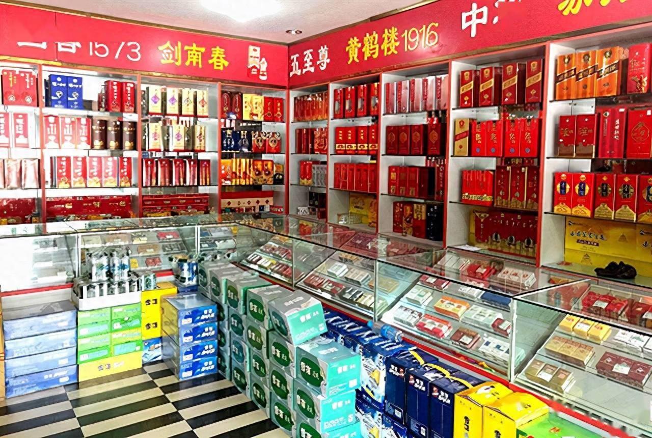 曾赚得盆满钵满的烟酒店，为何如今大量关店了？老板说出3个原因