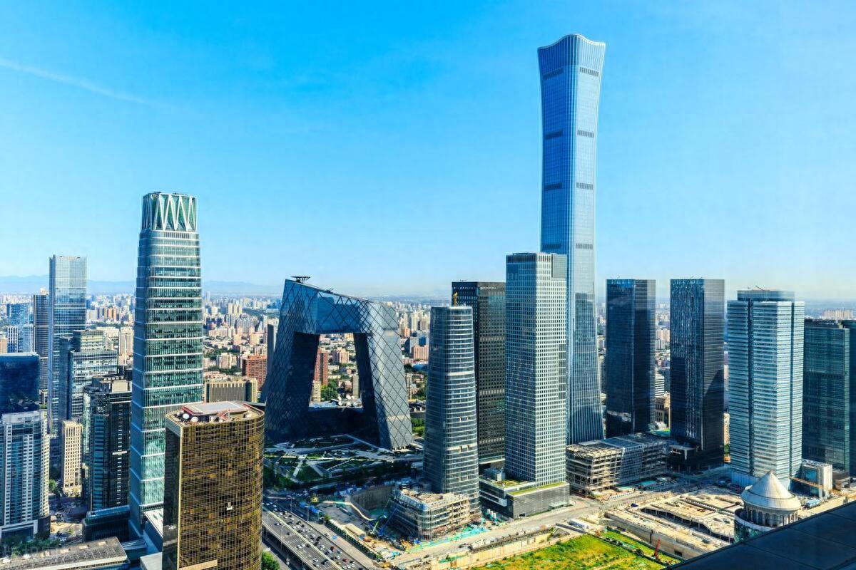 江西打造中国第二个“武汉”？2025年GDP超8200亿，晋升特大城市