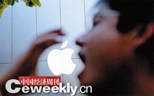 华为强势反扑！iPhone在华销量大跌30%，网友：苹果继续“挤牙膏”销量还能再降点